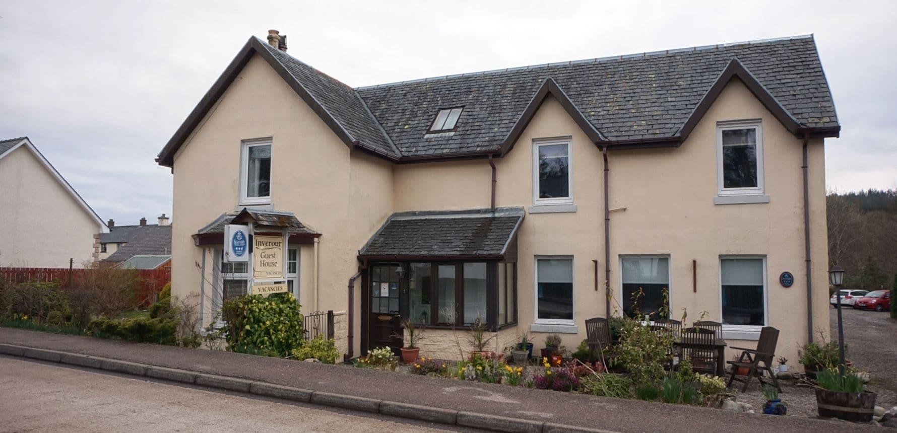 Oyo Inverour Guest House Gairlochy Екстер'єр фото
