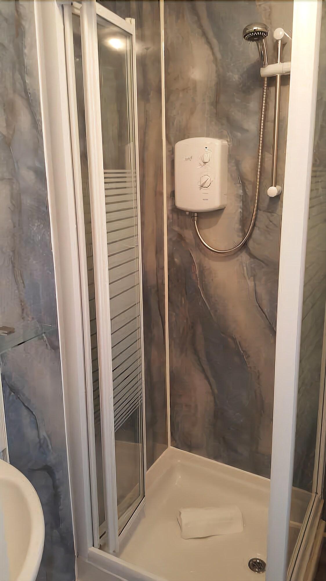 Oyo Inverour Guest House Gairlochy Екстер'єр фото