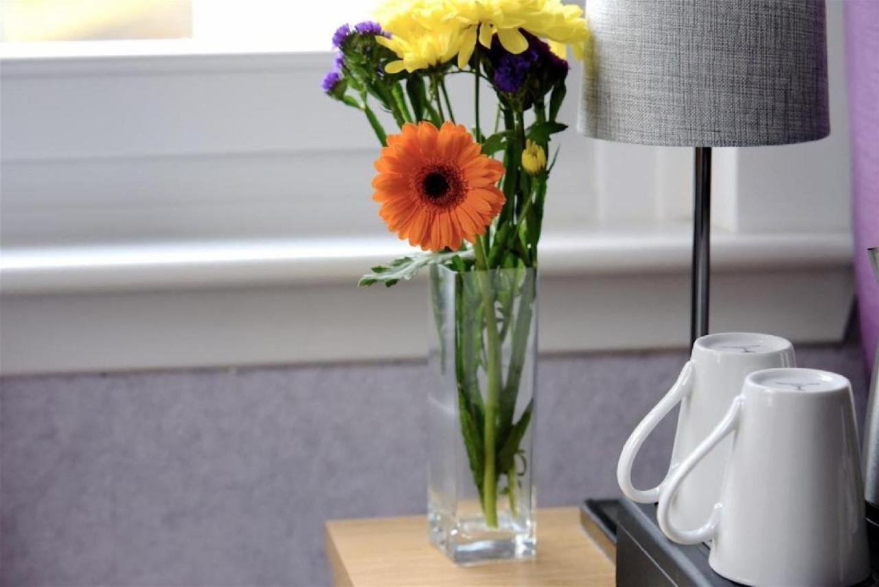 Oyo Inverour Guest House Gairlochy Екстер'єр фото