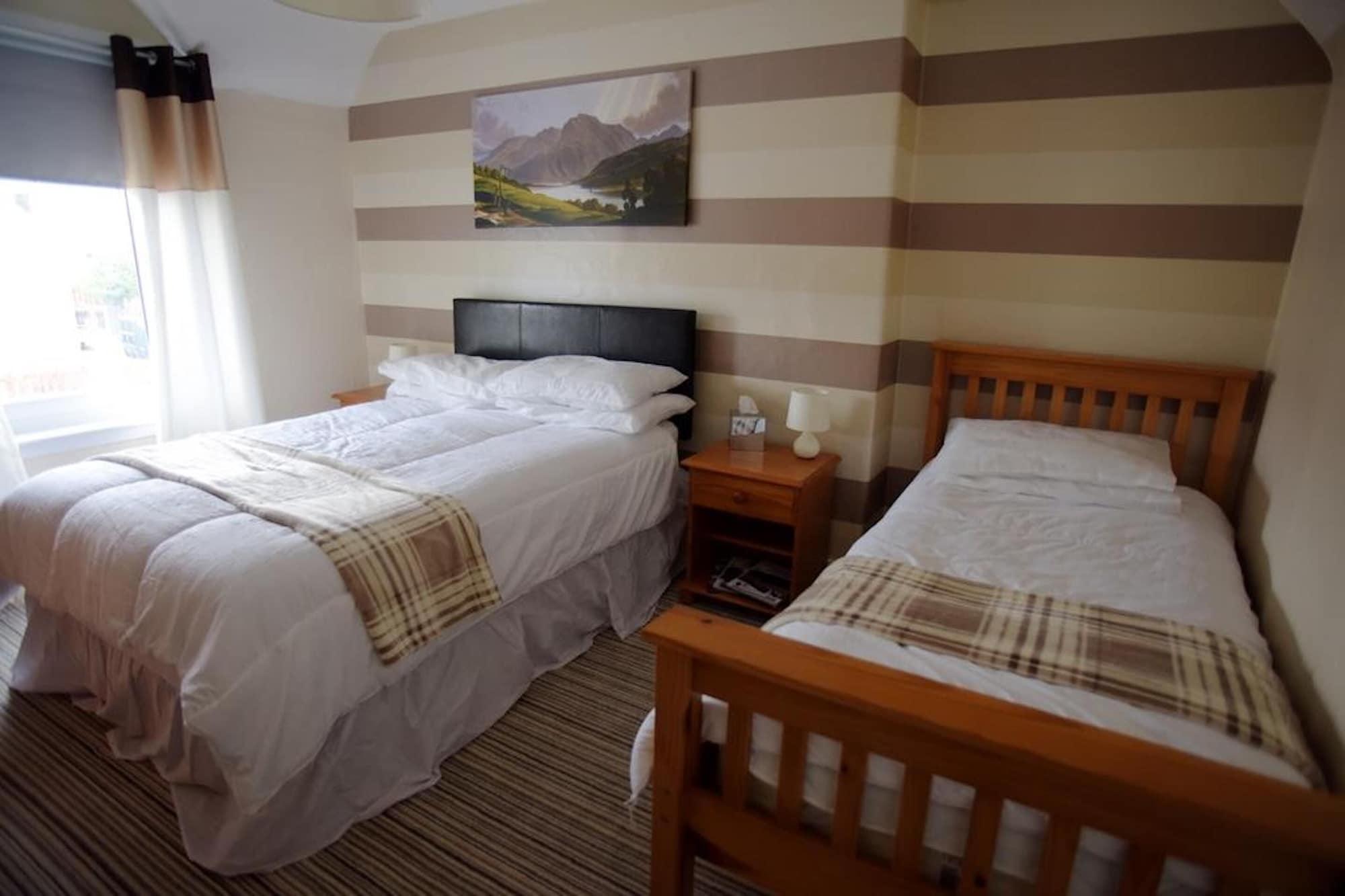Oyo Inverour Guest House Gairlochy Екстер'єр фото