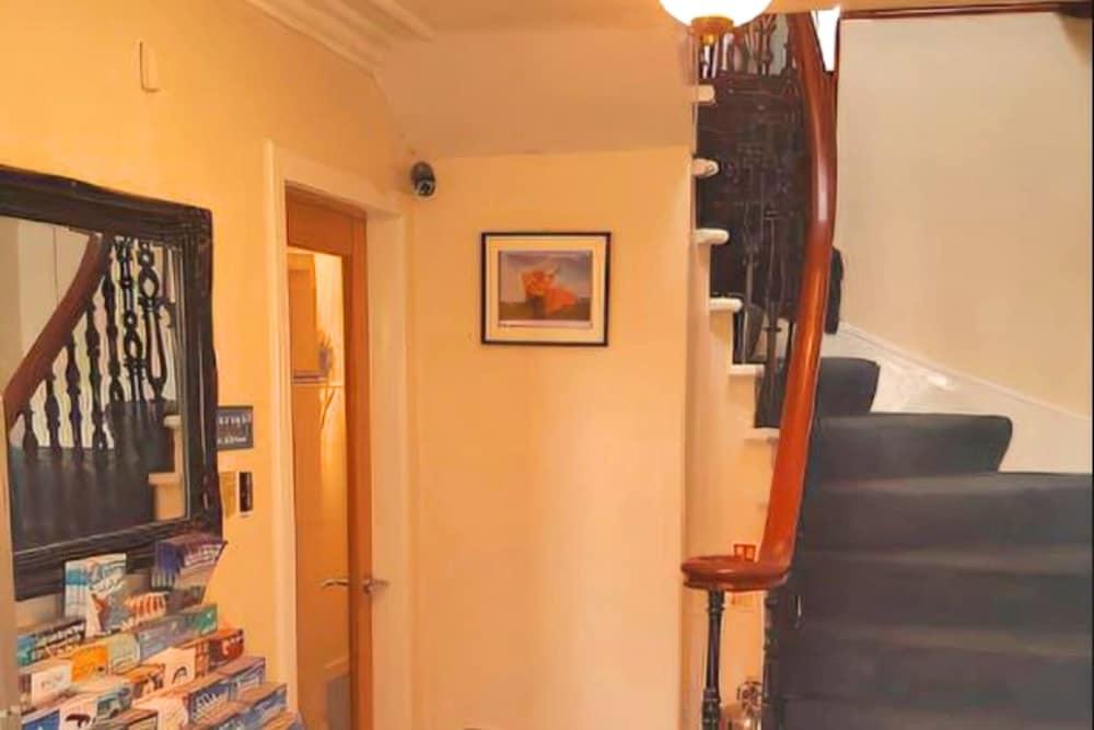 Oyo Inverour Guest House Gairlochy Екстер'єр фото